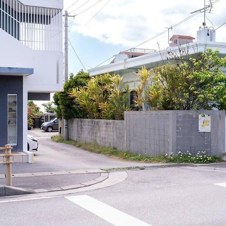 ヴィラ カエルラ Nago Exteriör bild